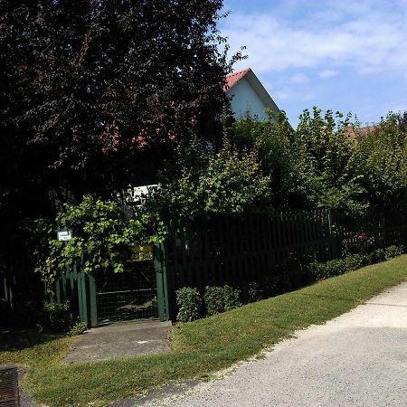Fesztival Nyaralohaz Apartment Zamardi Bagian luar foto