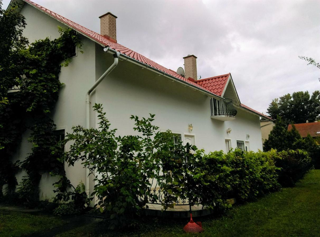 Fesztival Nyaralohaz Apartment Zamardi Bagian luar foto